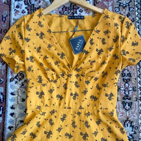 Zaful Floral V Neck A Line Mini Short Sleeves Dress Golden Yellow Dress … - Picture 14 of 17